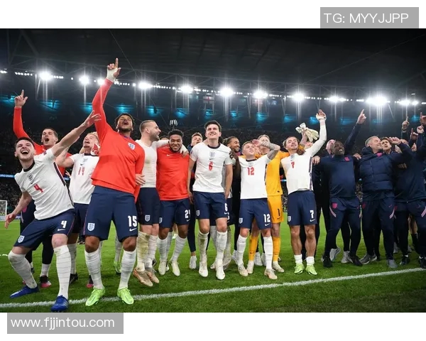 广州足球队在世界杯中的团队协作表现分析与启示